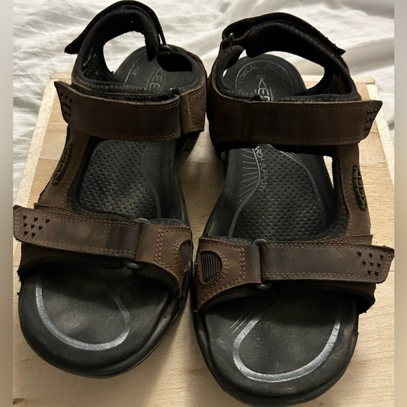 Men\'s Keen Rialto II 3 Point Outdoor Sandals Dark Earth & Black Size 9.5 VGUC main image 8